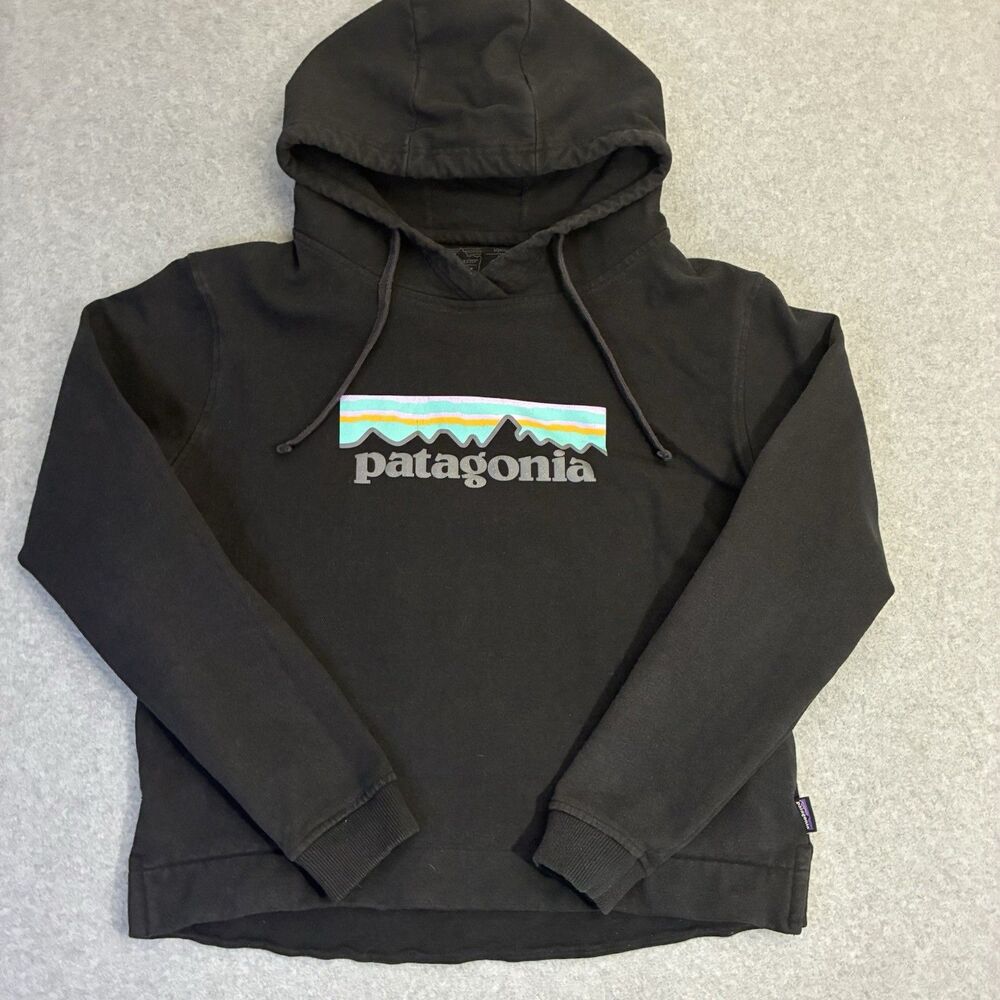 Women’s Patagonia Hoodie Black Logo Pullover Side Pocket Size S